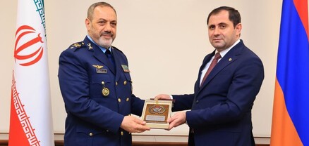 Պապիկյանը իրանցի գեներալի հետ քննարկել է պաշտպանության բնագավառում Հայաստան-Իրան համագործակցությունը