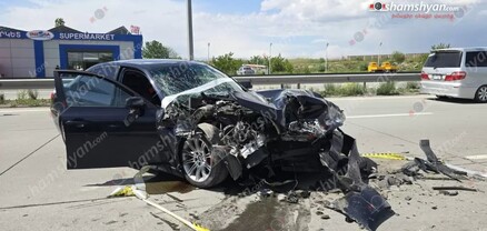 Մասիսում «BMW»-ն բախվել է «KamAZ» մակնիշի բետոնախառնիչին. կա վիրավոր. shamshyan.com