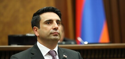 Ո՞ւմ է Ալեն Սիմոնյանը նվիրել 2.2 մլն դրամանոց ոսկյա թզբեհը, որը գնվել է նրա ընկերոջից. Ժողովուրդ
