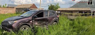 Ապարանում բախվել են Renault-ն ու Toyota RAV4-ը, որը հայտնվել է բնակչի հողամասում. 2 վիրավորներից մեկը 9-ամյա տղա է. shamshyan.com