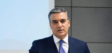 Փաշինյանը հանձնարարել է Կաթողիկոսի անձնական կյանքի մասին տվյալներ հավաքել. Արման Թաթոյան