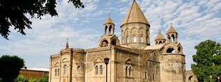 Հունիսի 16-22-ը Կաթողիկոսի օրհնությամբ դուրս կբերվեն Սուրբ Էջմիածնի սրբազան մասունքները