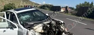 Գեղարքունիքում Opel-ը բախվել է բետոնե պատնեշին, ինչի հետևանքով շարժիչը պոկվել և շպրտվել է․ կան վիրավորներ