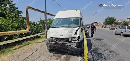 Սուրենավանում «Ford Transit»-ը բախվել է «Mercedes Sprinter»-ին․ կան վիրավորներ. shamshyan.com
