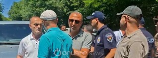 Լարված իրավիճակ՝ Շիրակի մարզի դատախազության դիմաց․ ճանապարհը միակողմանի փակվեց