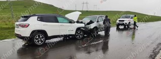 Սյունիքում ճակատ ճակատի բախվել են «Jeep Compass»-ը և «Lexus»-ը․ վիրավորներից մեկը Մեղրիի ՌՈ պետն է. shamshyan.com