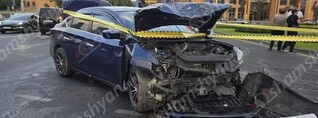 Խոշոր ավտովթար՝ Երևանում. բախվել են Nissan-ն ու Toyota-ն. վերջինը կոտրել է ծառն ու հայտնվել մայթին. կան վիրավորներ