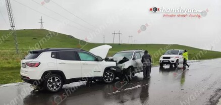 Սյունիքում ճակատ ճակատի բախվել են «Jeep Compass»-ը և «Lexus»-ը․ վիրավորներից մեկը Մեղրիի ՌՈ պետն է. shamshyan.com