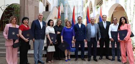 Ավինյանը պարգևատրել է Երևանի մի շարք բուժհաստատությունների աշխատակիցների