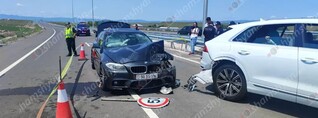 Երևան-Գյումրի ճանապարհին բախվել են Audi-ն և BMW-ն․ կան վիրավորներ․ shamshyan.com