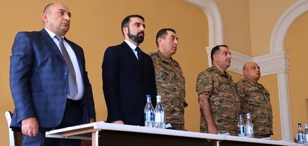 ԳՇ պետը պարգևատրել է պահեստազորայիններին