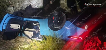 Երևանում «Neta» մակնիշի ավտոմեքենան գլխիվայր հայտնվել է փոսում. 38-ամյա վարորդը եղել է ոչ սթափ. shamshyan.com