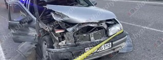 Շիրակում «Opel Vectra»-ն բախվել է արգելապատնեշներին, ապա քարերին․ վարորդի մայրը մահացել է, կինը վիրավոր է. shamshyan.com