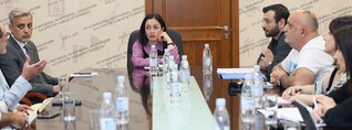 Ժաննա Անդրեասյանը կինոգործիչների հետ քննարկել է ոլորտի խնդիրները