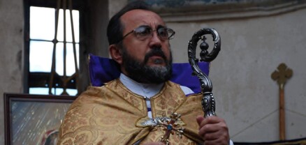 Սրբազանի համար ամեն ինչի պատրաստ ենք. Գյումրիում ստորագրահավաք է սկսվել