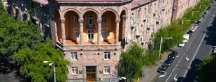 Գյուրջինյանը ԲՊՀ 100 դասախոսի հեռացնում է․ ամբիոնի վարիչը պնդում է՝ անարդար է