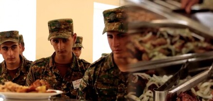 Զինվորներին տրվում է խոզի խորոված, հաճար, սպաս ու լոբով ճաշ. շահագործվել է ևս մեկ նոր ճաշարան