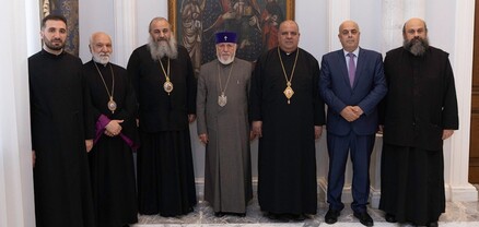 Ամենայն Հայոց կաթողիկոսն ընդունել է Լիբանանից ժամանած Քույր եկեղեցիների ներկայացուցիչներին