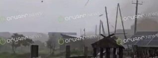 Շոկի մեջ ենք, խելքի չենք գալիս․ աղետից հետո Ապարանը մնացել է առանց տանիքների