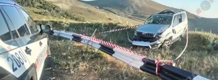 Շիրակի մարզում Toyota-ն մի քանի պտույտ շրջվել է և հայտնվել դաշտում․ վիրավորներից 1-ն անչափահաս է 