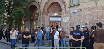 Միքայել սրբազանը Հայաստանում չէ․ վաղ առավոտից խուզարկում են Շիրակի թեմի առաջնորդարանը