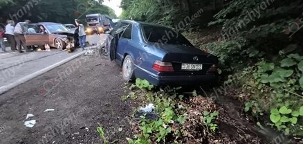 Պուշկինյան ոլորաններում բախվել են 2 «Mercedes», կա 6 վիրավոր