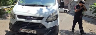 Երևանում «Ford Transit»-ը շենքի բակում վրաերթի է ենթարկել կին հետիոտնի. նա տեղափոխվել է հիվանդանոց. shamshyan.com