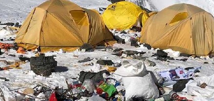 Էվերեստը խեղդվում է աղբի մեջ․ լանջերին կուտակվել է շուրջ 12 տոննա կեղտ