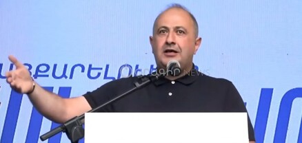 Ազգային բարերարի ձևը եկեղեցի սարքելն ու վերանորոգելն է, դրա հակառակ ձևը եկեղեցին թշնամու ավերածություններին հանձնելն է. Մելքոնյան
