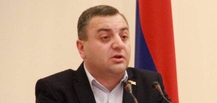 Դավիթ Գալստյանն ու 590 հազար դոլար հափշտակածը նույն խցում․ Հրապարակ