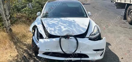 Կոտայքում «Tesla»-ն բախվել է կայանված «Mercedes»-ին, ապա գազատար խողովակին․ վարորդը եղել է ոչ սթափ. shamshyan.com