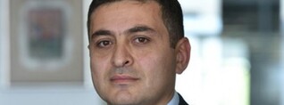Փաշինյանը ահաբեկում է ՀԷՑ-ի այն աշխատակիցներին, ովքեր պատրաստվում են խաղաղ հավաքների մասնակցել. Մենուա Սողոմոնյան
