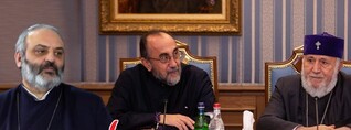 Միքայել Սրբազանի պաշտպանությունն ամբողջությամբ Կաթողիկոսն է համակարգում. Ժողովուրդ