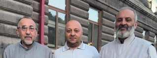 Ըստ Ալենի՝ շուտով կհանդիպենք, Սրբազան հայրեր. Արթուր Սարգսյան
