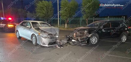 Երևանում ճակատ ճակատի բախվել են «Nissan Rogue»-ն ու «Toyota»-ն. կա վիրավոր. shamshyan.com