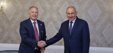 Նիկոլ Փաշինյանը հանդիպել է ԱՄՆ նախագահի հատուկ բանագնաց Սթիվ Ուիթքոֆի հետ