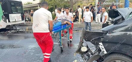 Մյասնիկյան պողոտայում բախվել են 41 համարի ավտոբուսն ու «Toyota Alphard»-ը. կա վիրավոր. shamshyan.com