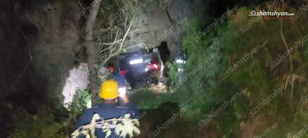 Սյունիքում 22-ամյա վարորդը «Peugeot»-ով մի քանի պտույտ գլորվելով գլխիվայր հայտնվել ձորում․ կա 1 զոհ, 1 վիրավոր․ shamshyan.com