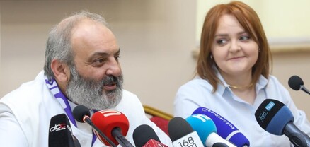 Դուք պիտի հիմա ամոթից գետինը մտնեիք, տիկնայք պաշտոնյաներ, բայց ամոթը թողել եք ՔՊ գրասենյակում. լրագրող