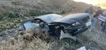 Ավտովթար՝ Շիրակի մարզում․ վարորդը բախվել է երկաթե արգելապատնեշներին և հայտնվել ձորակում