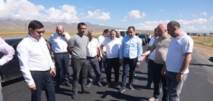 Խուդաթյանը Շիրակի ղեկավարության հետ եղել է պետբյուջեի միջոցներով նորոգվող ճանապարհների շինհրապարակներում