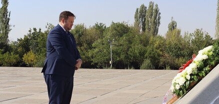 ՄԹ պետնախարարն այցելել է Հայոց ցեղասպանության հուշահամալիր