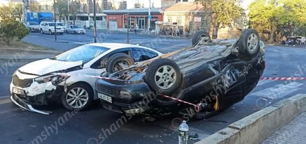 Մալաթիայի թաղապետարանի հարևանությամբ բախվել են Kia-ն և Opel-ը․ վերջինը գլխիվայր հայտնվել է երթևեկելի գոտում․ shamshyan.com