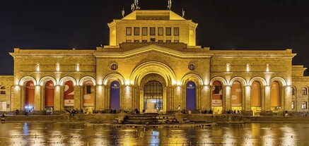 Հանրապետության հրապարակում  կանխվել է ալկոհոլի ազդեցության տակ գտնվող տղամարդու կողմից ինքնահրկիզման փորձը․ shamshyan.com