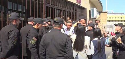 Անhետ կորած զինծառայողների հարազատները հանդիպում են պահանջում