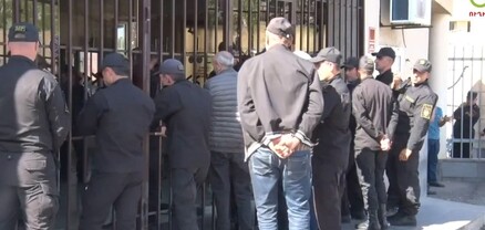 Լարված իրավիճակ՝ ՊՆ-ի մոտ․ անհետ կորած զինծառայողների ծնողների բողոքի ակցիան․ ՈՒՂԻՂ