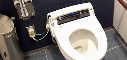 Չինաստանում զուգարաններն անվճար են, իսկ թուղթը՝ գովազդով