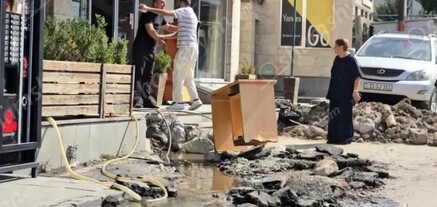 Գարշահոտ ու հակասանիտարական վիճակ՝ Ջրվեժի գլխավոր ճանապարհին. կեղտաջուրը մեկ շաբաթ է՝ հոսում է. shamshyan.com