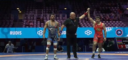 Մալխաս Ամոյանը, հաղթելով թուրք ըմբիշին, դուրս եկավ ԱԱ կիսաեզրափակիչ