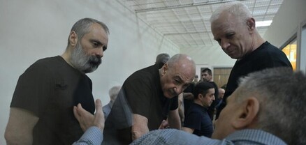 Բաքվի դատարանում Դավիթ Մանուկյանը և Դավիթ Բաբայանը միջնորդել են որպես վկա կանչել Փաշինյանին և Միրզոյանին